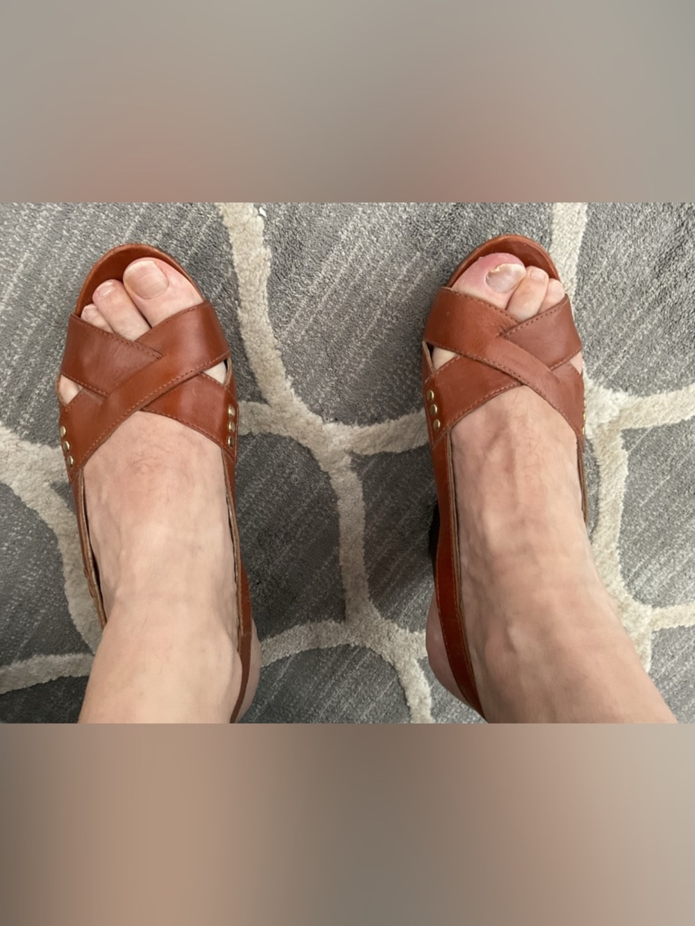 Michael Kors leather platform sandals in very good condition. Size 7.5 M.
